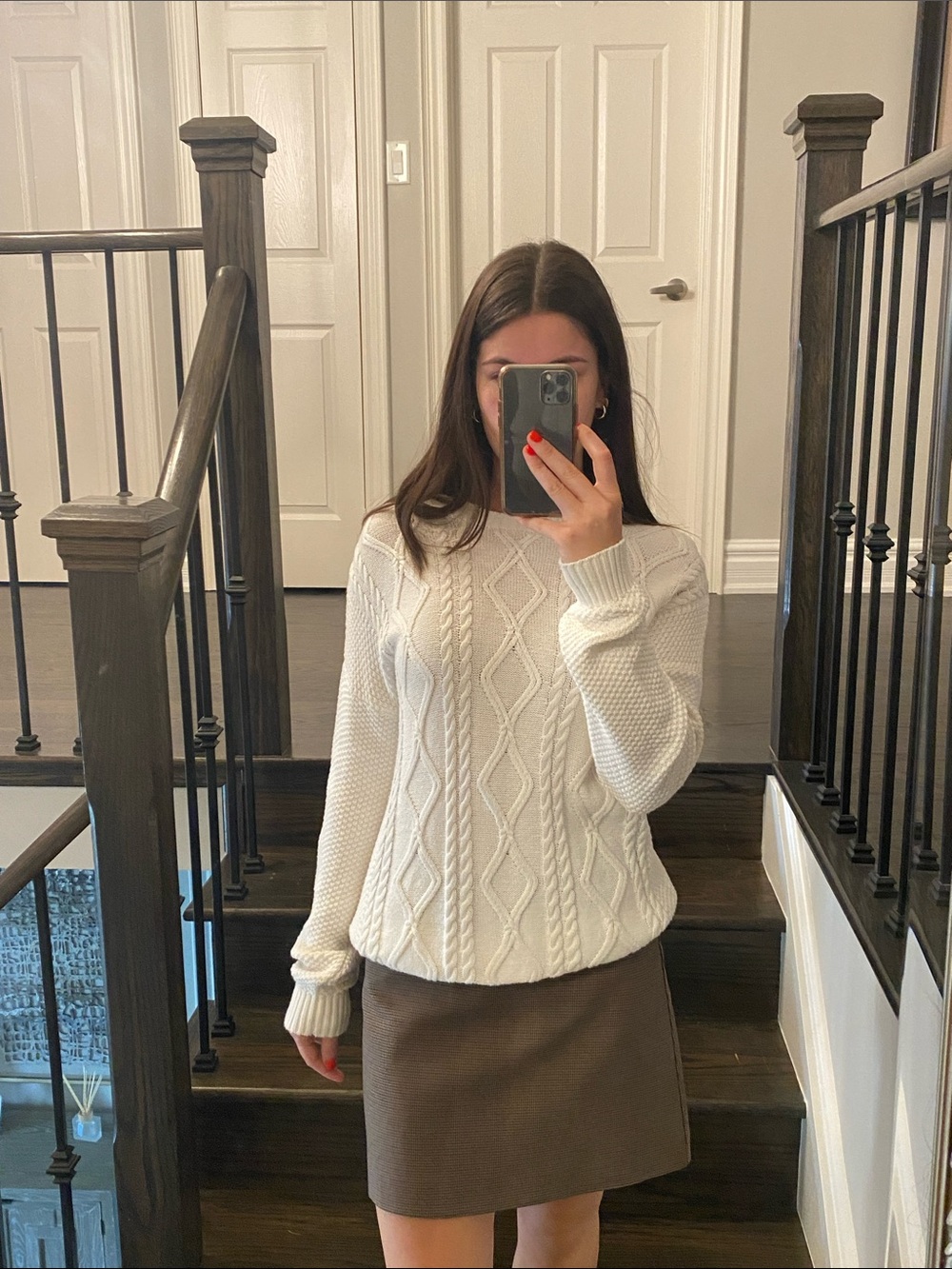 Hollister Cream Cable Knit Crewneck Sweater